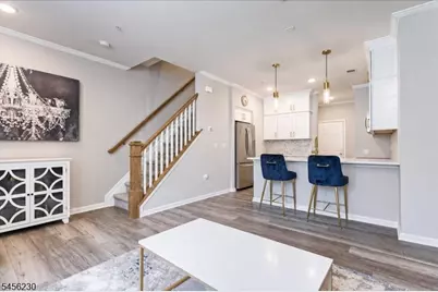 78 Leahy Dr, Wood Ridge, NJ 07075 - Photo 4