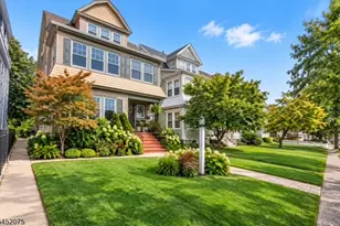 17 Mt Pleasant Ave, West Orange Township, NJ 07052 - Photo 2