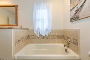 25 Crestwood Ave W, Fairfield, NJ 07004 - Photo 28