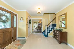 25 Crestwood Ave W, Fairfield, NJ 07004 - Photo 6