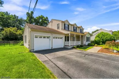 18 Lauren Ct, Byram Township, NJ 07874 - Photo 2