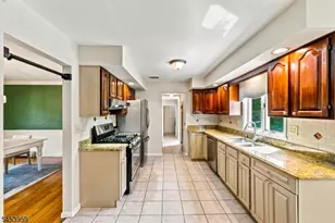 18 Lauren Ct, Byram Township, NJ 07874 - Photo 10