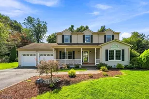 18 Lauren Ct, Byram Township, NJ 07874 - Photo 1