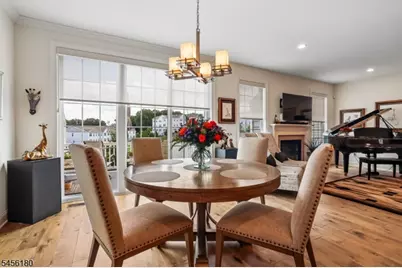11 Hickory Ct, Cedar Grove, NJ 07009 - Photo 8