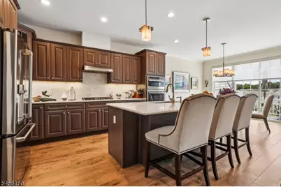 11 Hickory Ct, Cedar Grove, NJ 07009 - Photo 6
