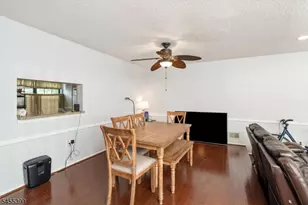 4 Pear Tree Ln, Franklin Township, NJ 08823 - Photo 10