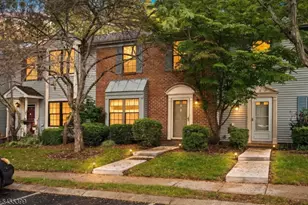 4 Pear Tree Ln, Franklin Township, NJ 08823 - Photo 1