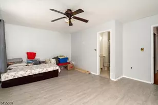 4 Pear Tree Ln, Franklin Township, NJ 08823 - Photo 22