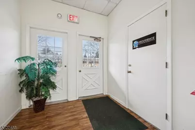 10 Shawnee Dr, Watchung, NJ 07069 - Photo 10