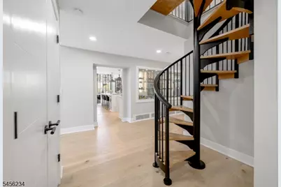 22A Berkshire Pl, Englewood, NJ 07632 - Photo 18