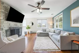 27 Dalewood Rd, Wayne, NJ 07470 - Photo 12