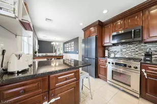 27 Dalewood Rd, Wayne, NJ 07470 - Photo 22