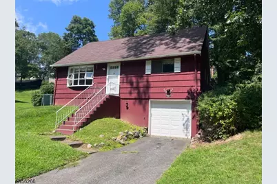 194 Tomahawk Trl, Byram Township, NJ 07871 - Photo 1