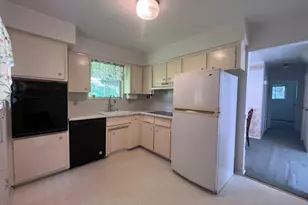194 Tomahawk Trail, Byram Township, NJ 07871 - Photo 6