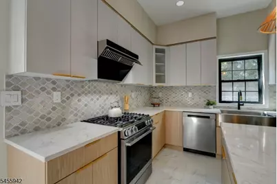 49 Longview Ave, Parsippany, NJ 07034 - Photo 14