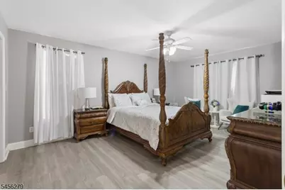 531 Manor Rd, Beverly, NJ 08010 - Photo 14