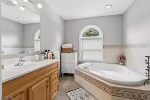 531 Manor Rd, Beverly, NJ 08010 - Photo 12