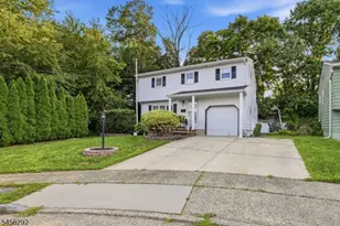 518 Orchard Pl, Old Bridge Township, NJ 08879 - Photo 2