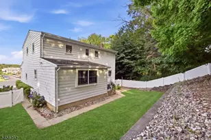 518 Orchard Pl, Old Bridge Township, NJ 08879 - Photo 16