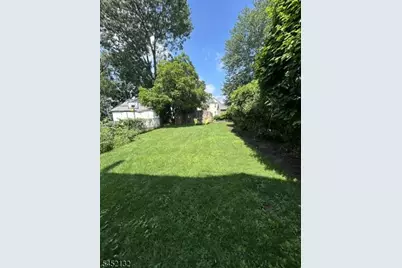 26 Pulaski St, Bloomfield, NJ 07003 - Photo 2