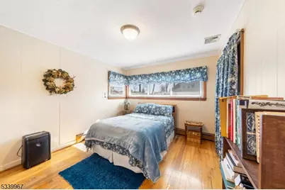1015 Georgian Dr, Linden, NJ 07036 - Photo 18
