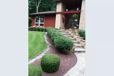 5 Agnes Ln, Holland Township, NJ 08848 - Photo 4
