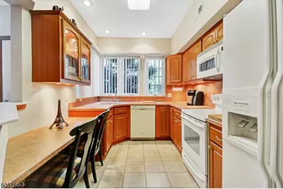 99 Birchwood Road Ondo #99, Bedminster Township, NJ 07921 - Photo 6