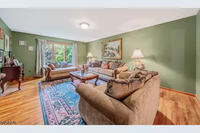 11 Ledgerock Ct, Parsippany, NJ 07950 - Photo 8