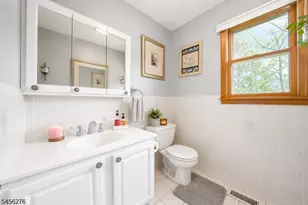 11 Ledgerock Ct, Parsippany, NJ 07950 - Photo 16