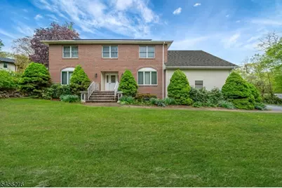 11 Ledgerock Ct, Parsippany, NJ 07950 - Photo 2
