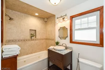 19 Field Rd, Maplewood, NJ 07040 - Photo 18