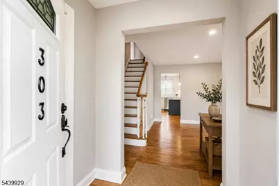 303 Montague Ave, Scotch Plains Township, NJ 07076 - Photo 6