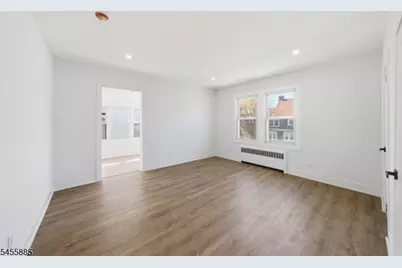 66 Girard Pl, Newark, NJ 07108 - Photo 18