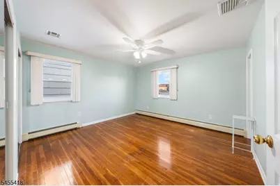 856 Mitchell Ave, Union Township, NJ 07083 - Photo 12