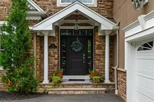 6 Jared Pl, Mount Olive, NJ 07828 - Photo 2