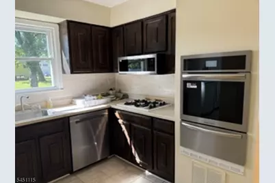 10 Renault Dr, Mount Olive, NJ 07836 - Photo 6