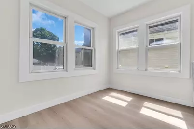 15 Cottage Pl, East Orange, NJ 07017 - Photo 10