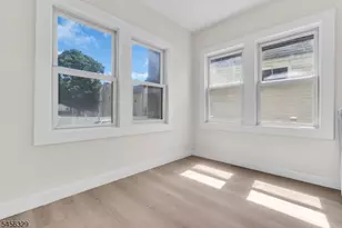 15 Cottage Pl, East Orange, NJ 07017 - Photo 10