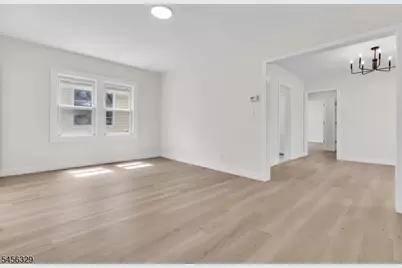 15 Cottage Pl, East Orange, NJ 07017 - Photo 8