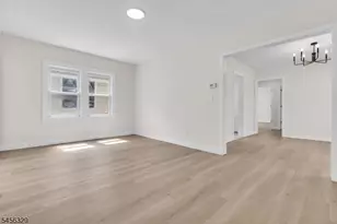 15 Cottage Pl, East Orange, NJ 07017 - Photo 8