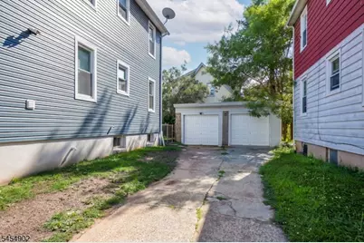 631 Maple St, Linden, NJ 07036 - Photo 34