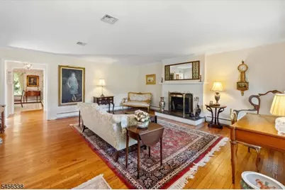 629 Lawlins Rd, Wyckoff Township, NJ 07481 - Photo 6