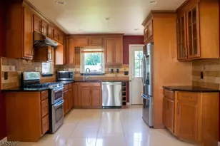 30 Carlson Pl, Parsippany, NJ 07034 - Photo 2
