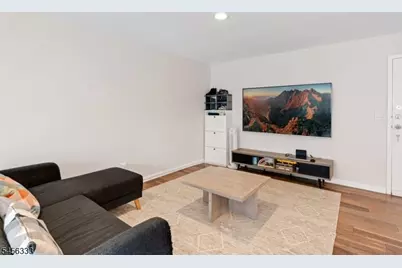 20 Jefferson St #A8, Hackensack, NJ 07601 - Photo 6