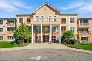 505 Cleveland Ln, Rockaway Township, NJ 07866 - Photo 2