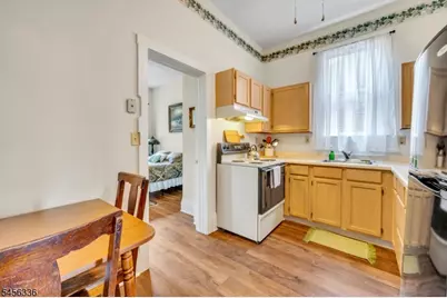 16 Greenwich St, Belvidere, NJ 07823 - Photo 8