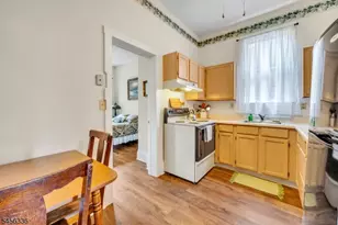 16 Greenwich St, Belvidere, NJ 07823 - Photo 8