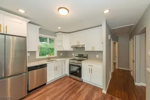 66 E Shore Rd, Jefferson Township, NJ 07849 - Photo 8