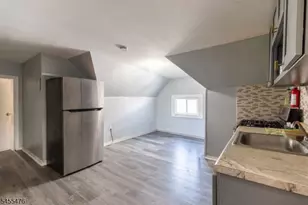 300 1st Ave, Elizabeth, NJ 07206 - Photo 4