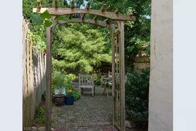 118 Clinton St, Lambertville, NJ 08530 - Photo 18